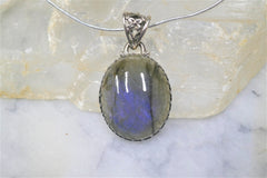 LABRADORITE BLUE FLASH PENDANT