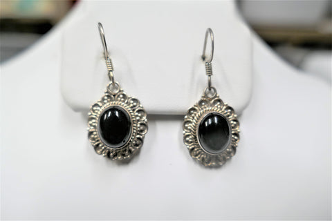 BLACK ONYX HOOK EARRINGS