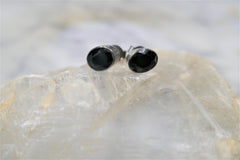 BLACK SPINEL POST EARRINGS